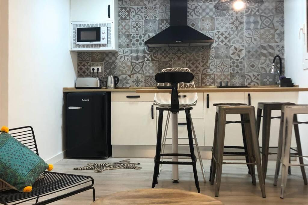 에스풀루게스데로브레가트 M5 Cool Terrace. Metro 1 Min. Center 15' By Metro 아파트 외부 사진